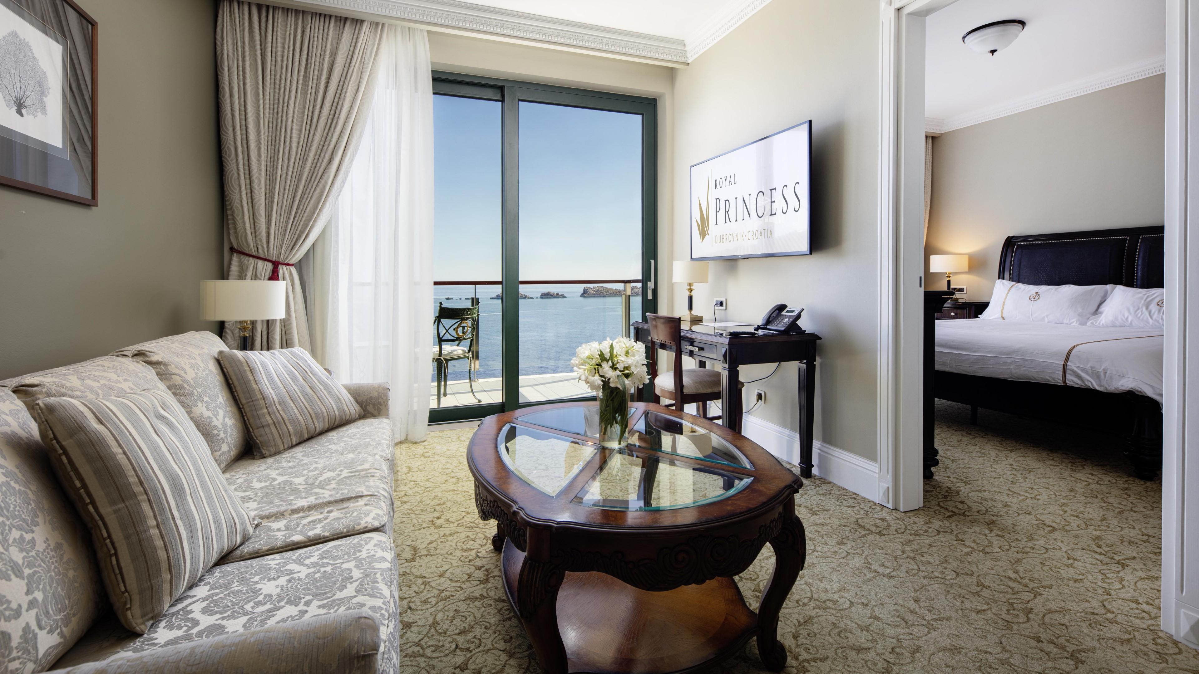 Royal Princess Hotel Dubrovnik Exterior photo A suite at the hotel