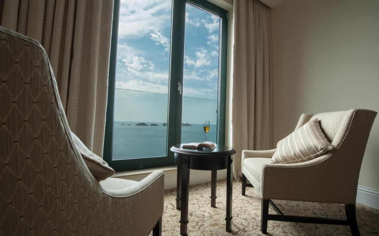 Royal Princess Hotel Dubrovnik Exterior photo A room at the hotel