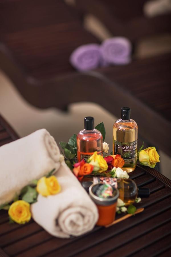 Royal Princess Hotel Dubrovnik Exterior photo Olio Massage