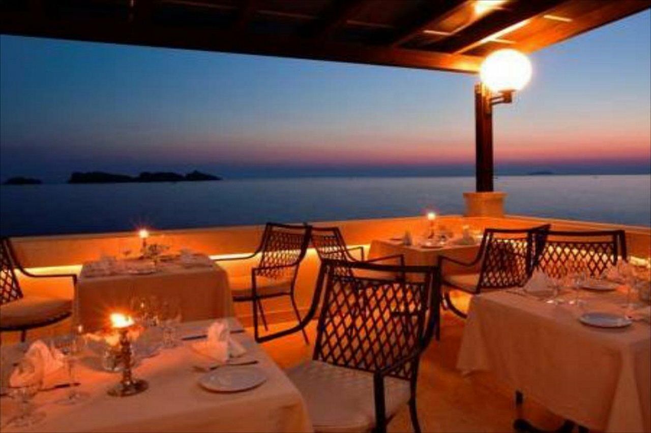 Royal Princess Hotel Dubrovnik Exterior photo The restaurant at the hotel